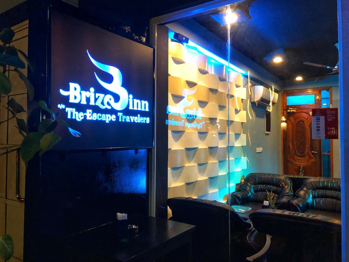 Brize Inn フルマーレ エクステリア 写真